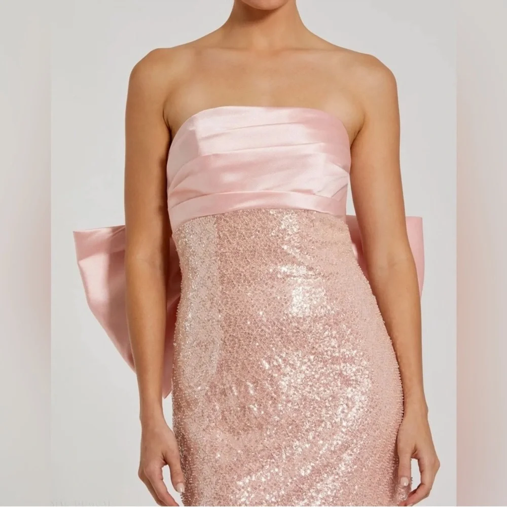 MAC DUGGAL
Pink Strapless Embellished Gown With Back Bow Detail - Picture 14 of 17